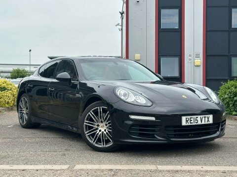 Porsche Panamera 3.0D V6 Hatchback RE15VTX Black #2