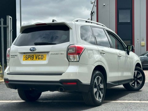 Subaru Forester 2.0I Xe Premium SP19VGD White #4