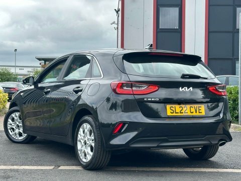 Kia Ceed 1.0 T-gdi 2 SL22CVE Black #6