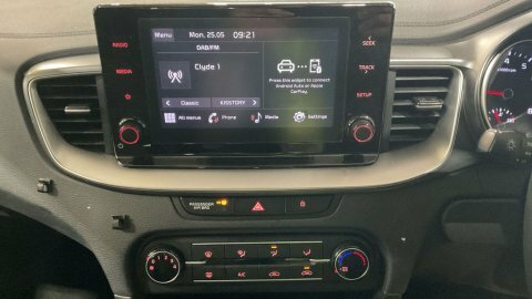 Kia Ceed 1.5T Gdi Isg 3 White #8