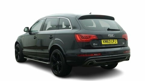 Audi Q7 3.0 Tdi V6 Black #4