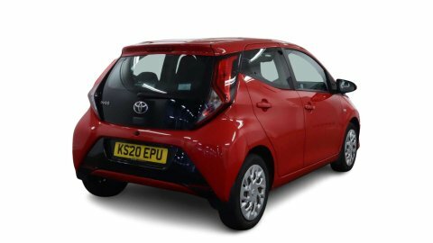 Toyota Aygo 1.0 Vvt-i X-play Red #2
