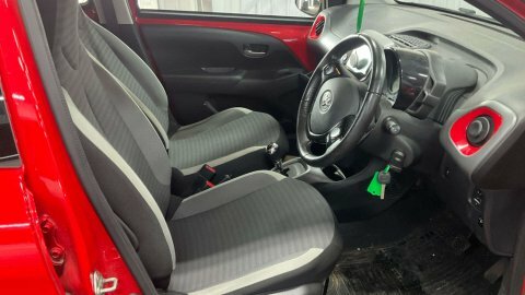 Toyota Aygo Hatchback Grey #8