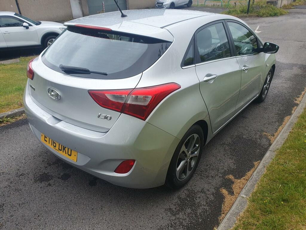 Hyundai I30 1.6 Crdi Blue Drive Se Dct Silver #6