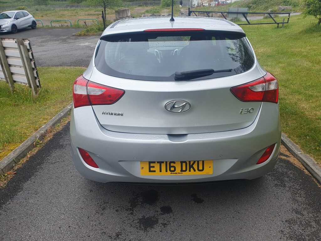 Hyundai I30 1.6 Crdi Blue Drive Se Dct Silver #5