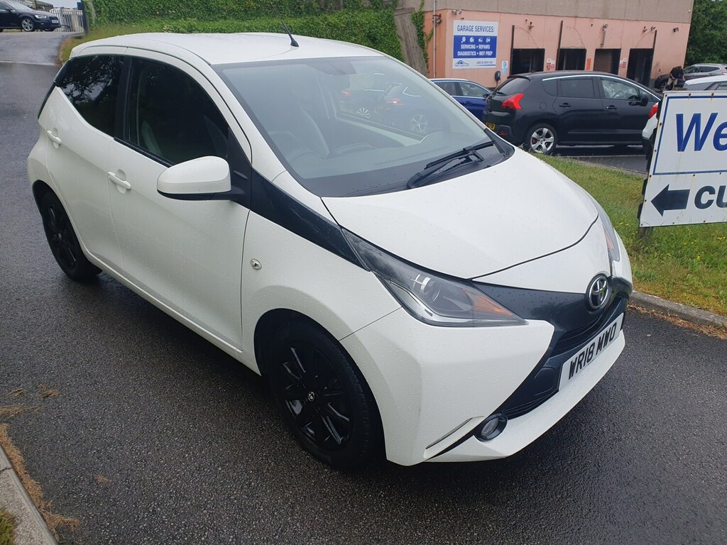 Toyota Aygo 1.0 Vvt-i X-style WR18MWO White #3