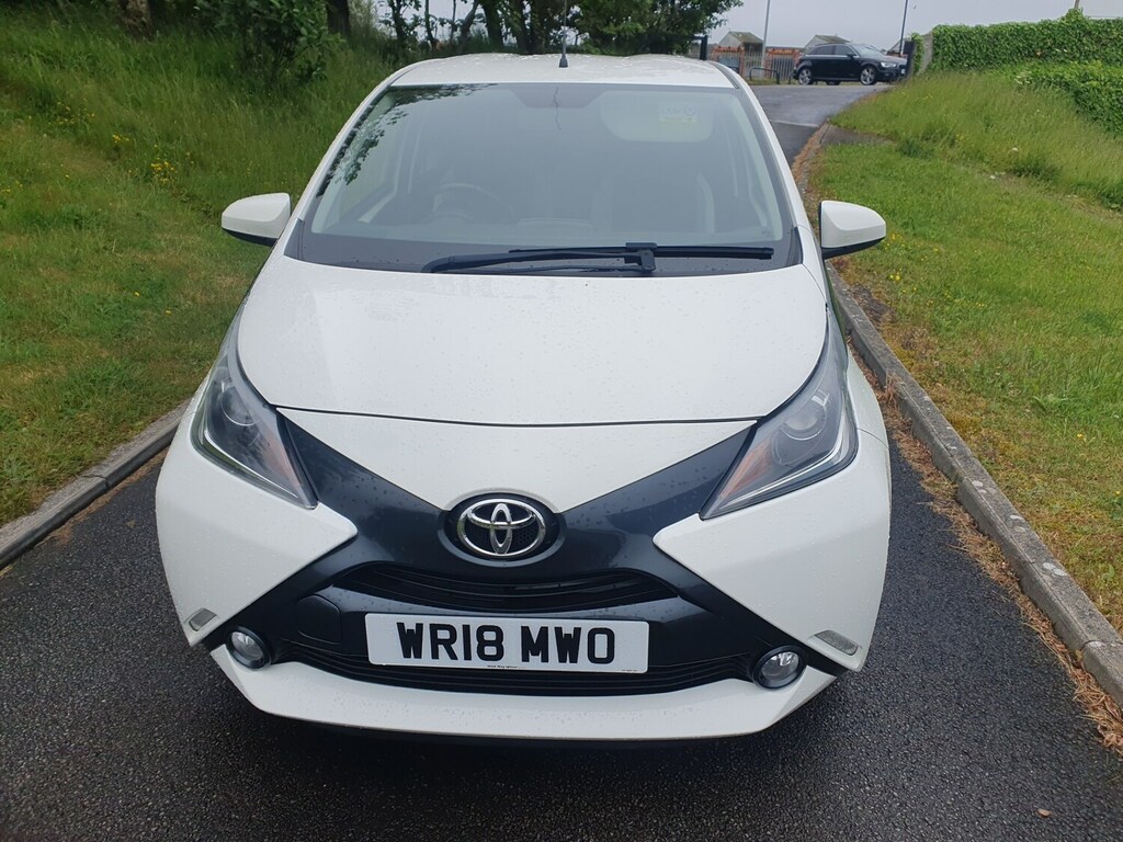 Toyota Aygo 1.0 Vvt-i X-style WR18MWO White #2
