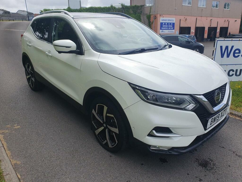 Nissan Qashqai 1.3 Dig-t Tekna BW19XZT White #3