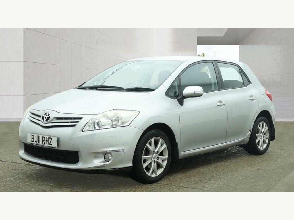 Toyota Auris 1.6 V-matic Tr Euro 5 Silver #2
