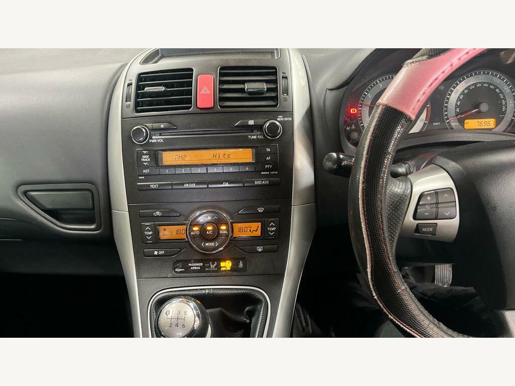 Toyota Auris Hybrid Blue #11
