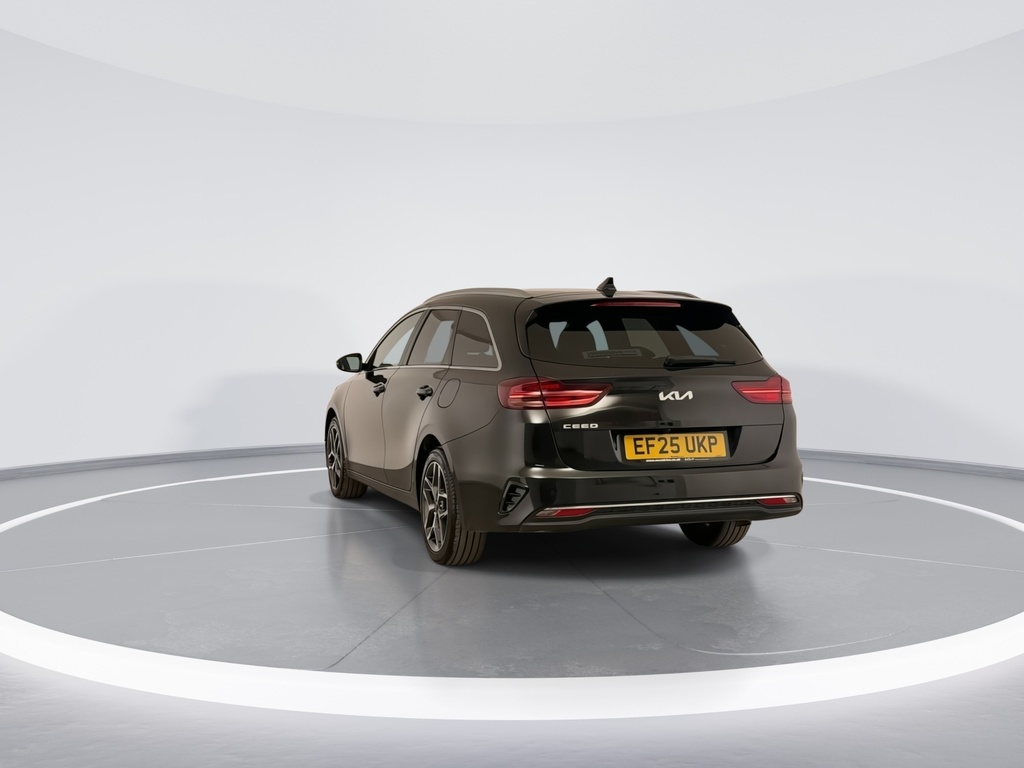 Kia Ceed 1.5T Gdi Isg 138 3 EF25UKP Black #6