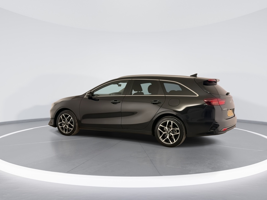Kia Ceed 1.5T Gdi Isg 138 3 EF25UKP Black #5