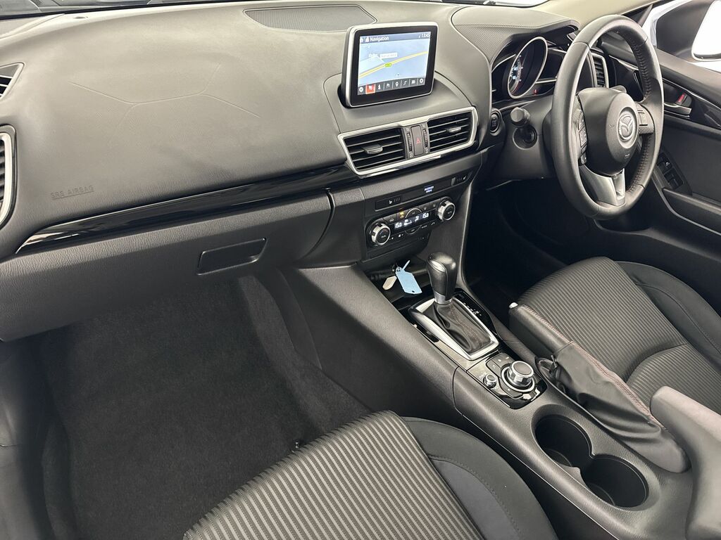Mazda 3 2.0 165 Sport Nav Red #16