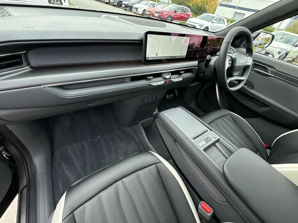 Kia EV9 81.4Kw Motor Ev White #16