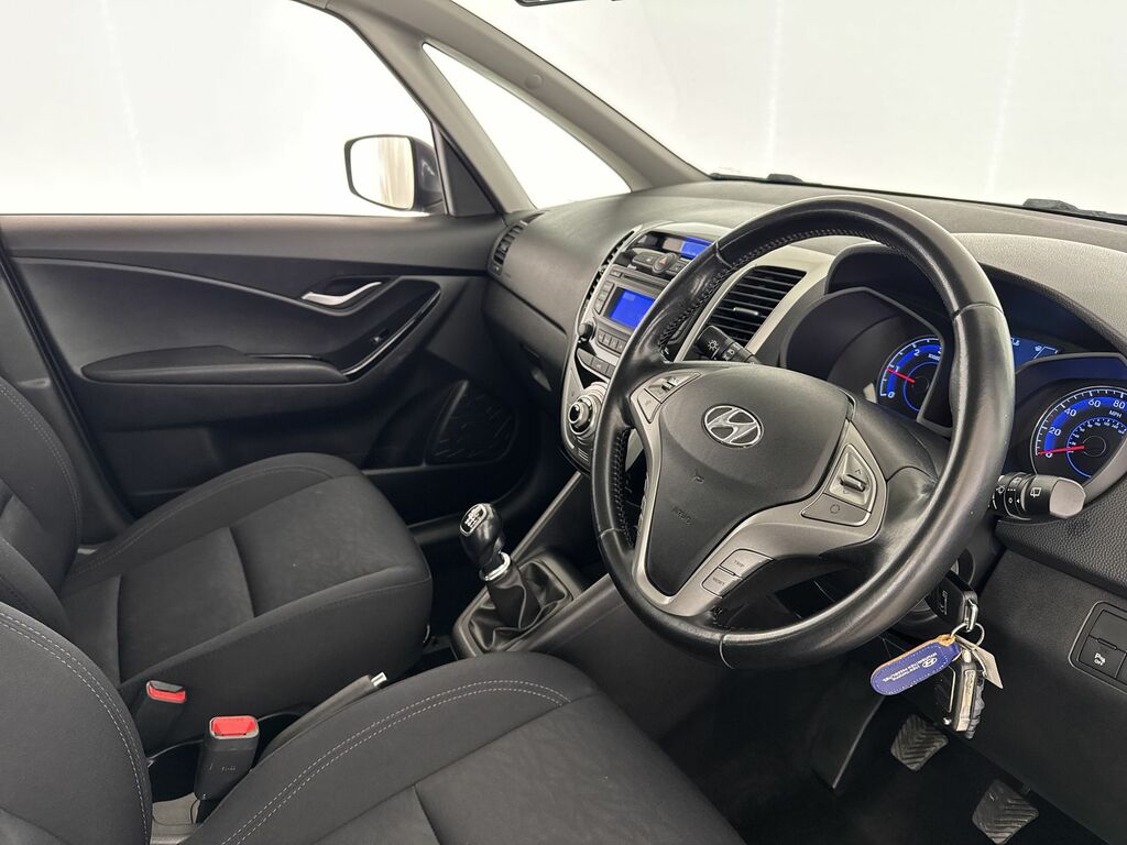 Hyundai Ix20 1.6 Se Euro 6 Red #10