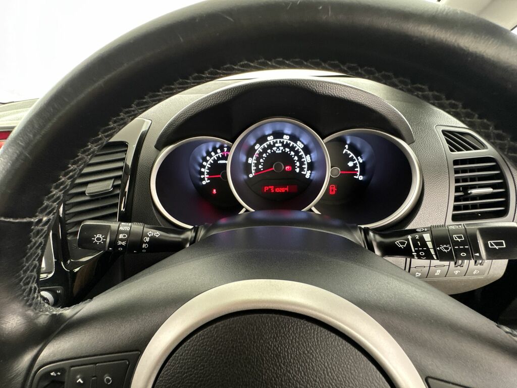 Kia Venga 1.4 1 Air Euro 6 Ss White #12