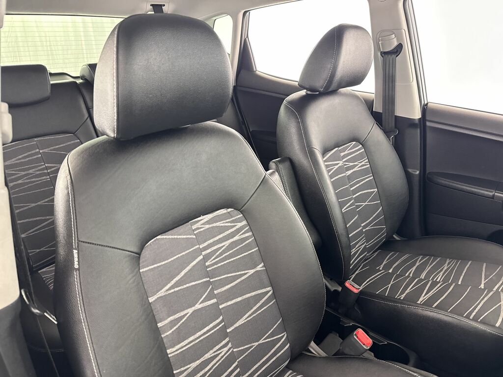 Kia Venga 1.4 1 Air Euro 6 Ss White #14