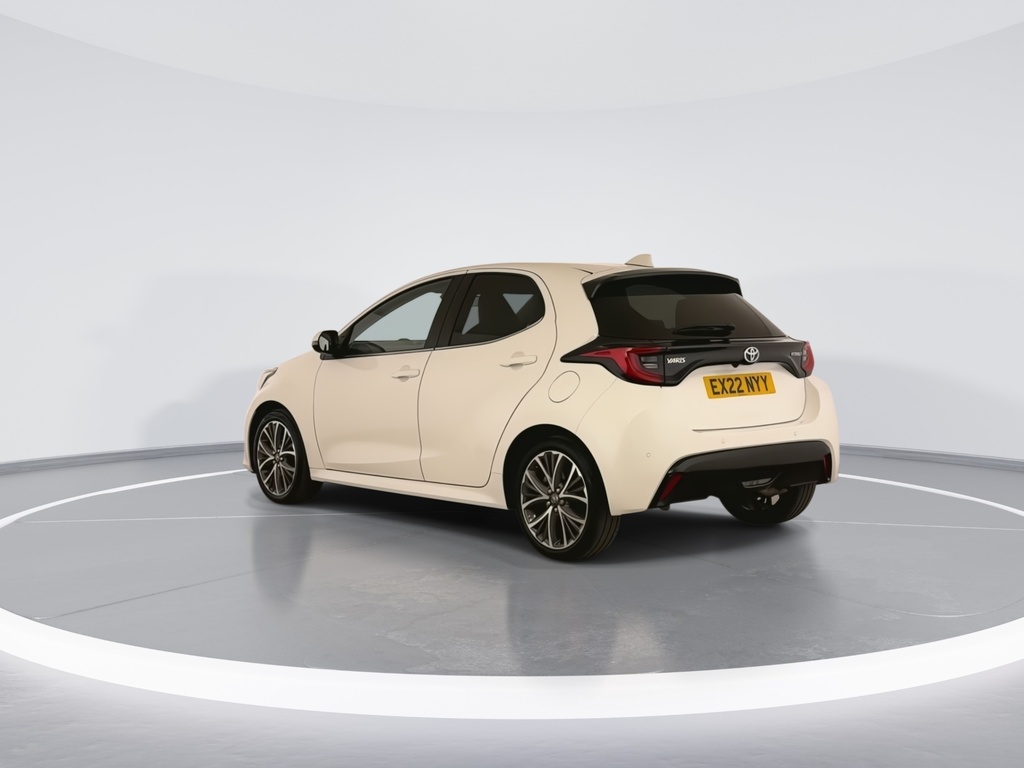 Toyota Yaris 1.5 Hybrid Excel Cvt EX22NYY White #5