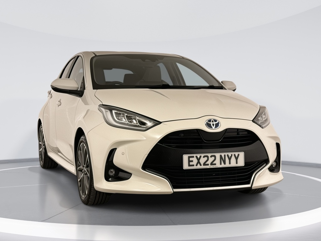 Toyota Yaris 1.5 Hybrid Excel Cvt White