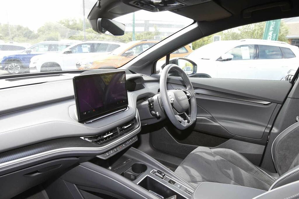 Skoda Elroq Sportline 85 82 Kwh 286 Ps Bev Advanced Pack MT75NHO Black #2