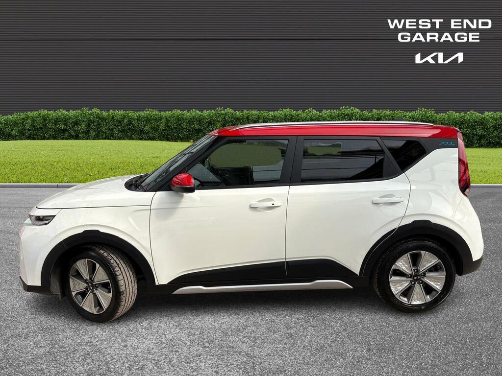 Kia Soul First Edition 64Kwh White