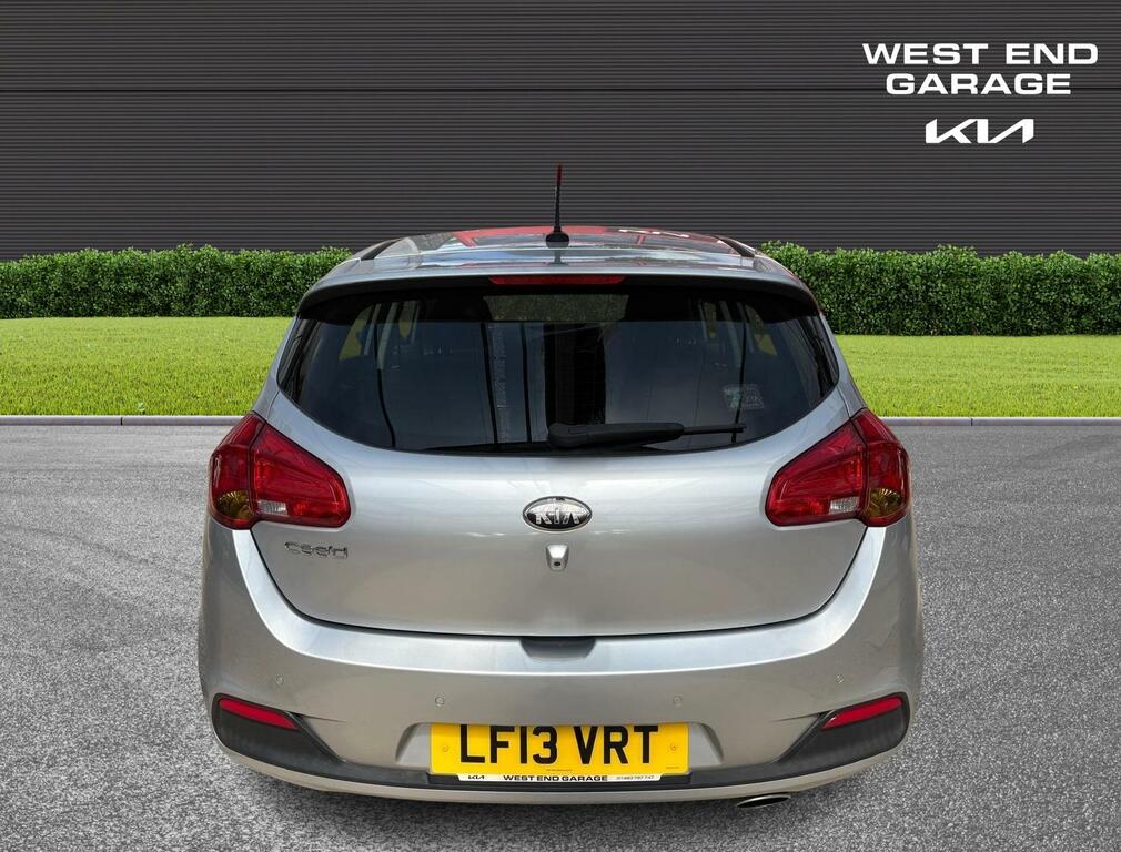 Kia Ceed 3 Spec 1.6 Gdi Silver #6