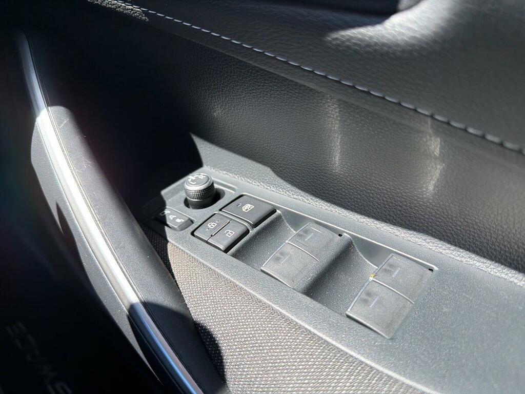 Suzuki Swace 1.8 Hybrid Motion  #13