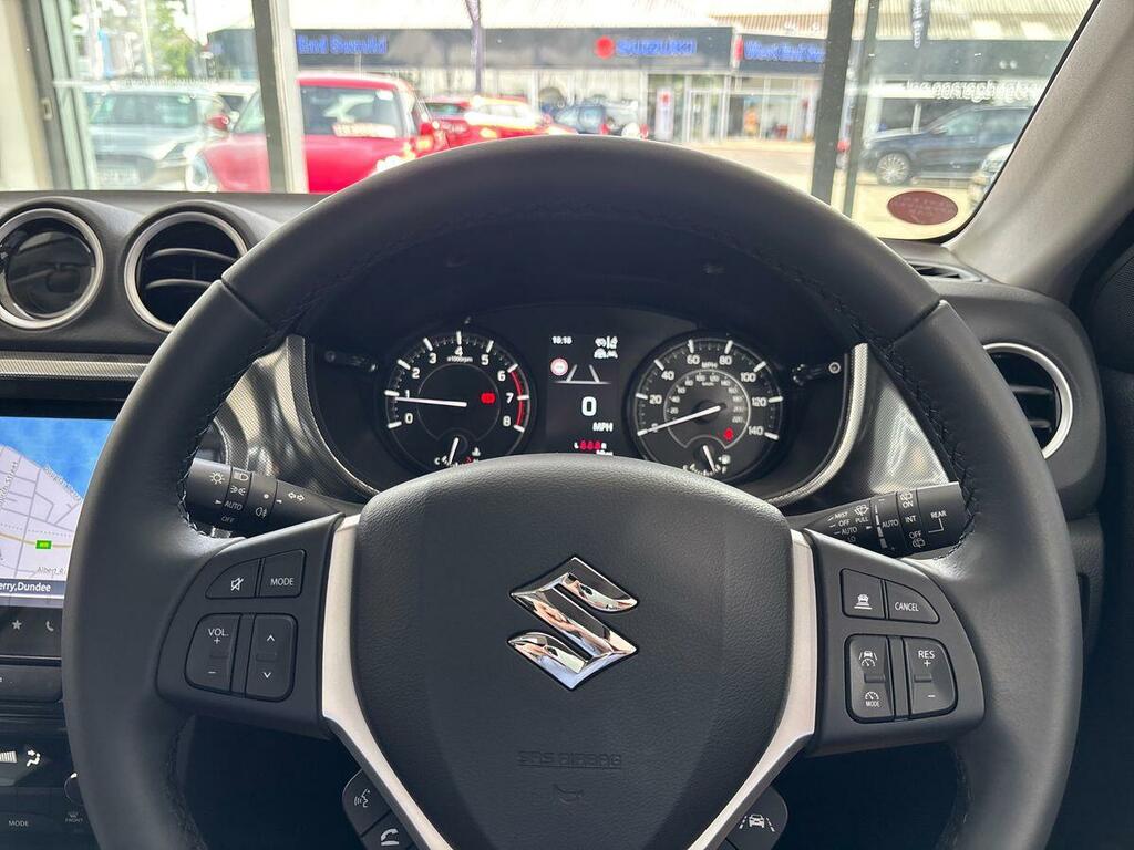 Suzuki Vitara 1.5 Hybrid Motion Red #18