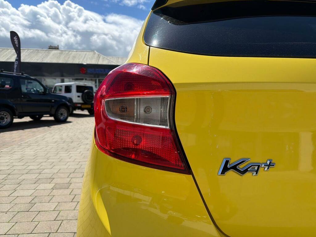 Ford KA+ Zetec Black #22