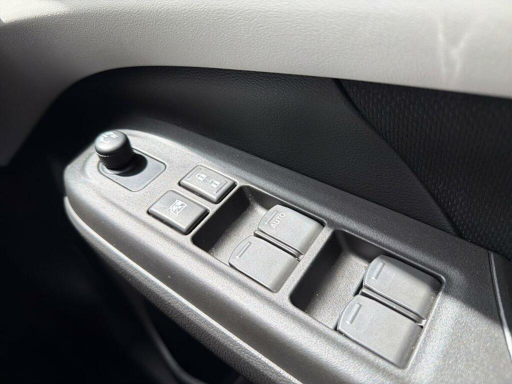 Suzuki Swift 1.2 Mhev Motion Hatchback Hybrid Cvt Red #13