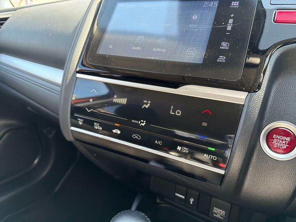 Honda Jazz Jazz Se Navi I-vtec Red #11