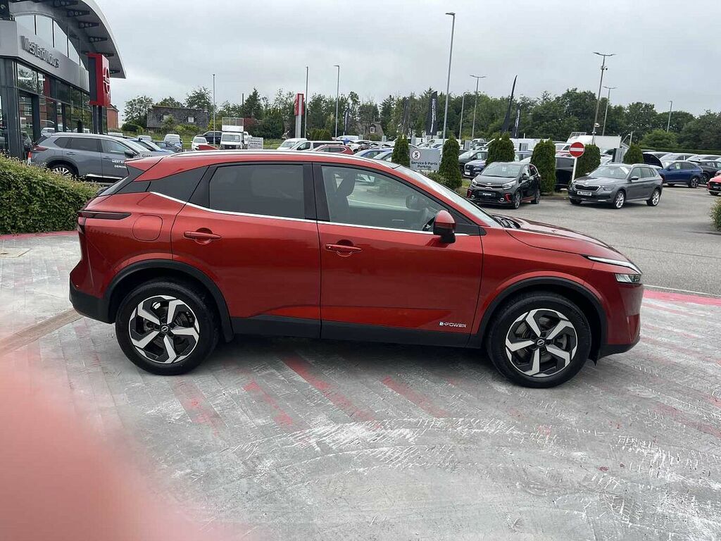 Nissan Qashqai 1.5 E-power N-connecta WK23USF Red #4