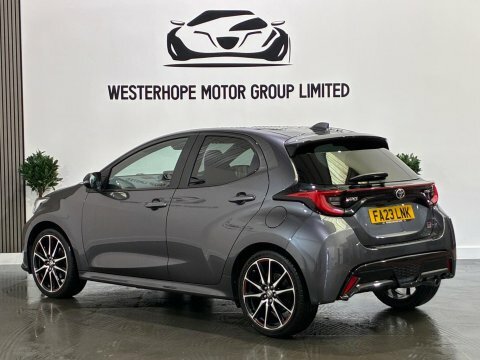 Toyota Yaris 1.5 Vvt-h Gr FA23LNK Grey #2