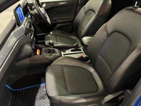 Ford Focus 1.0 Ecoboost 140 St-line Navigation Blue #39