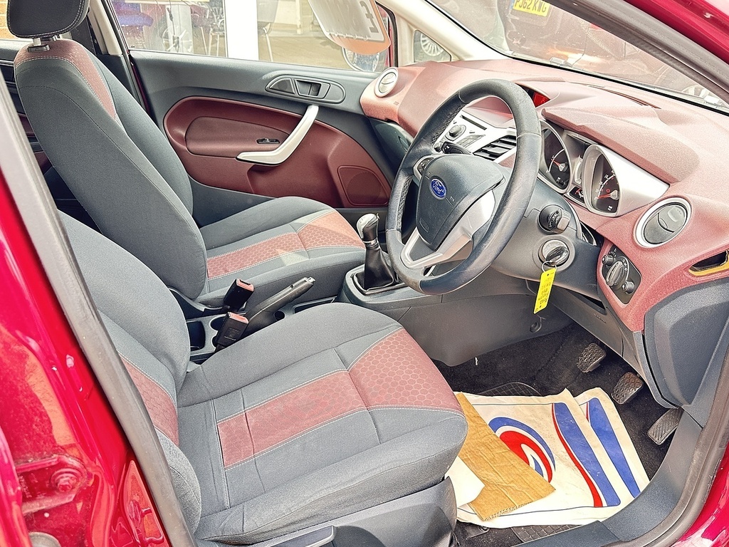 Ford Fiesta Hatchback Black #21