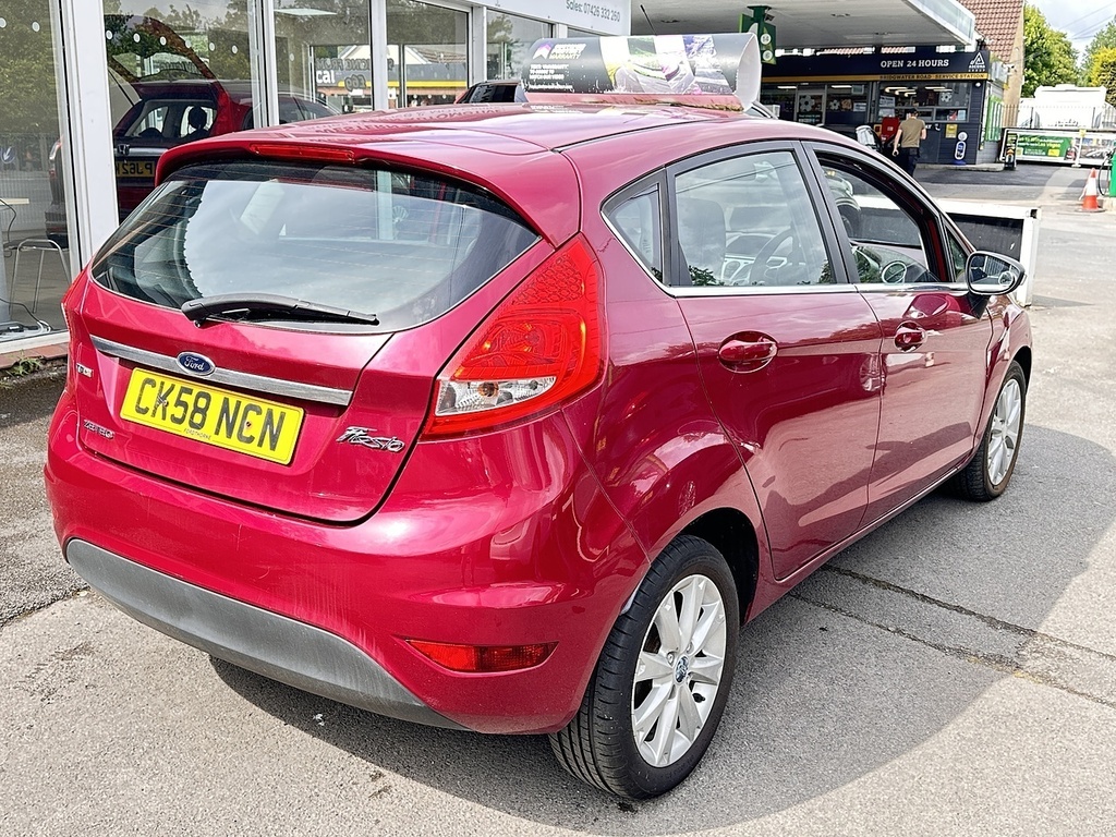 Ford Fiesta Hatchback Black #22