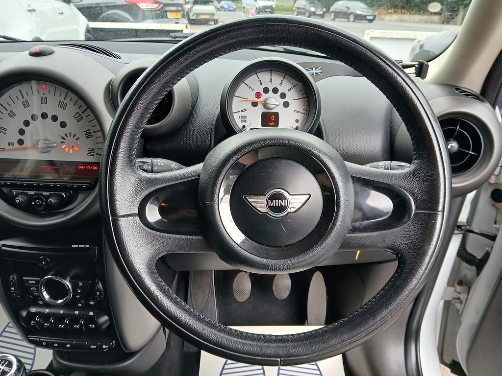 Mini Countryman 1.6 Cooper D All4 112 Bhp White #21