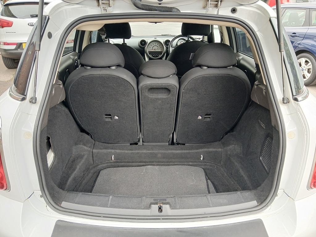 Mini Countryman 1.6 Cooper D All4 112 Bhp White #15