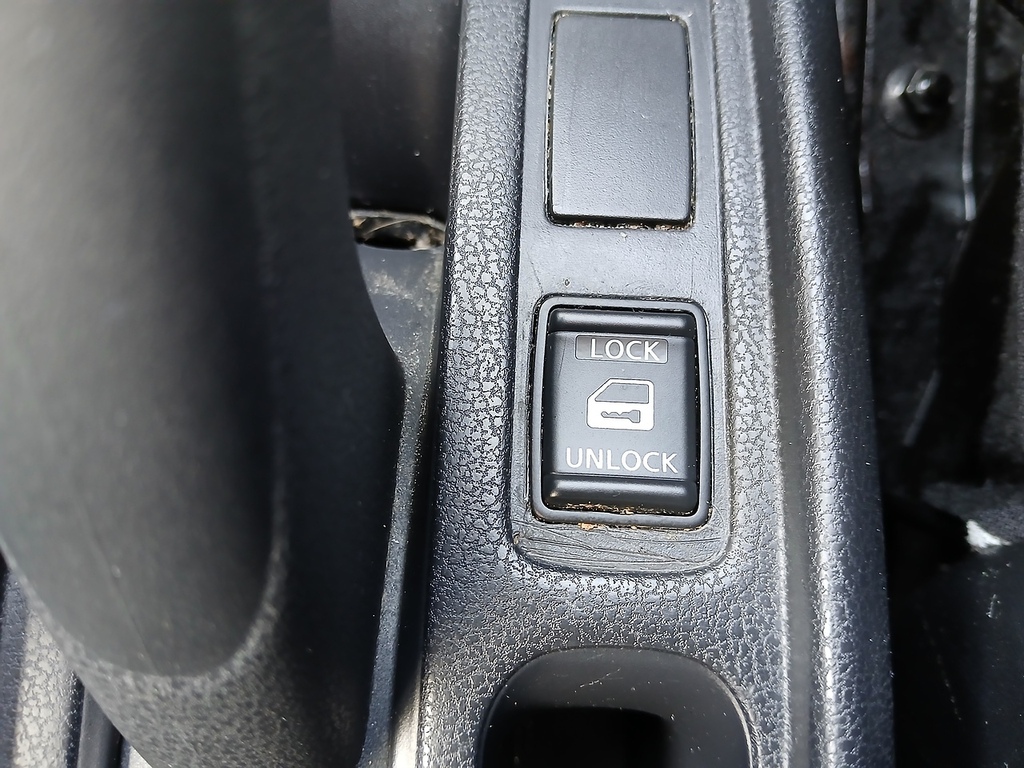 Nissan Note 1.2 12V Acenta Hatchback Euro 5 Black #28
