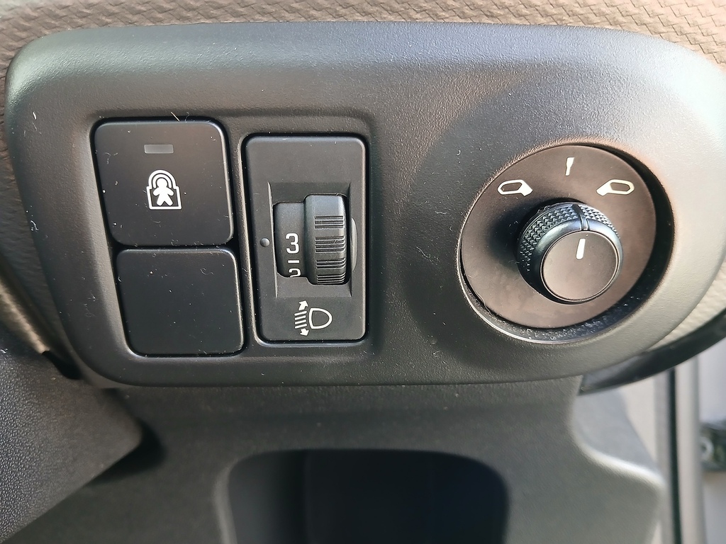 Citroen C4 Cactus 1.2 Puretech Feel Euro 6 Silver #26