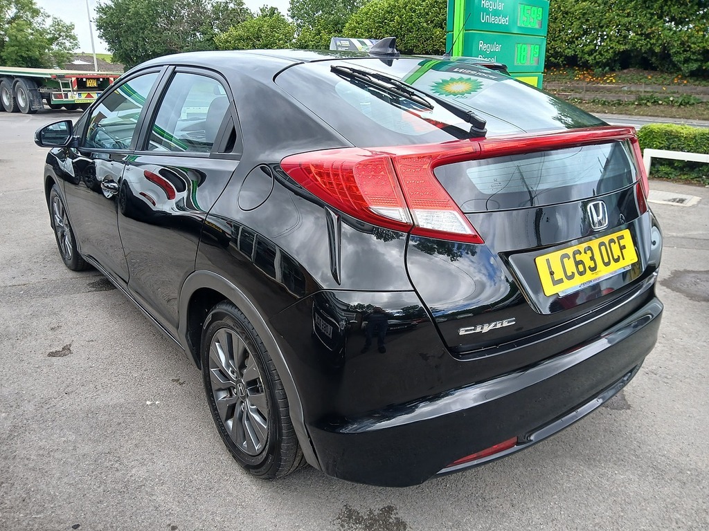 Honda Civic I-dtec Se Black #4