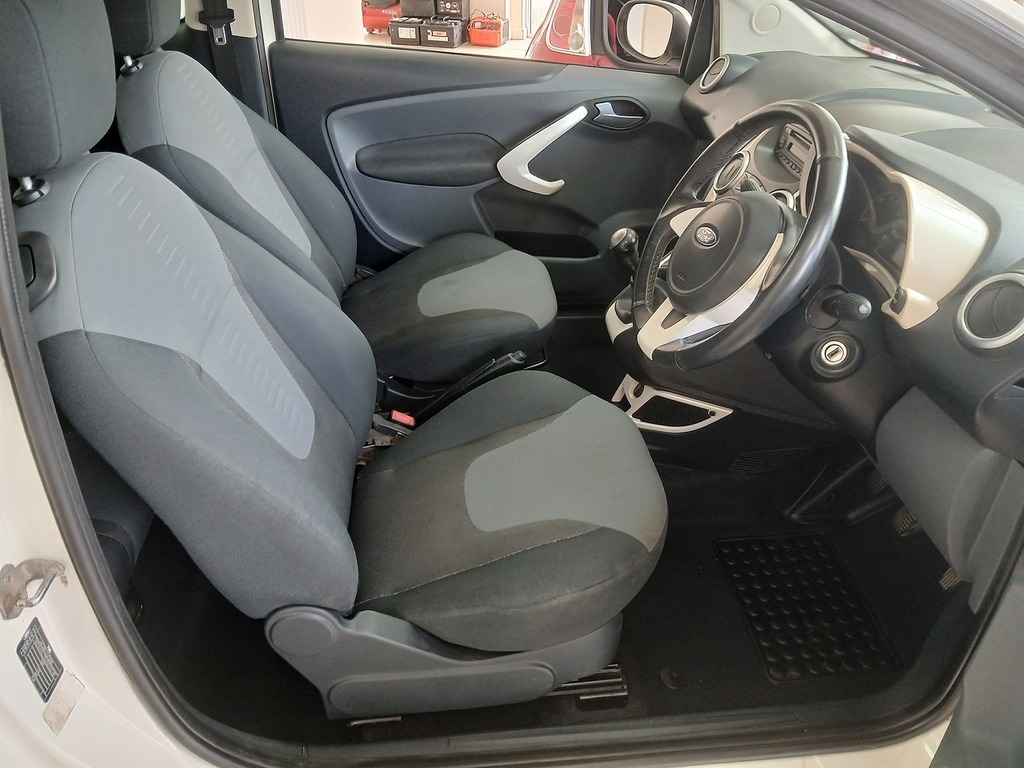 Ford KA 1.2 Zetec Euro 5 Ss Red #9