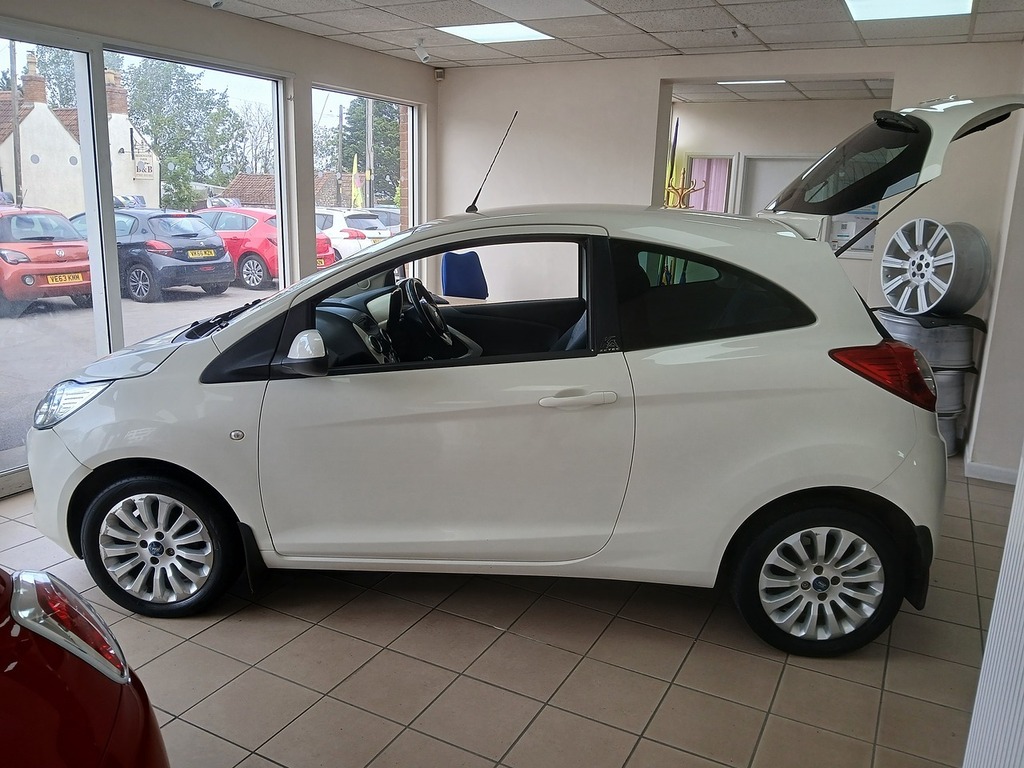 Ford KA Zetec White #3
