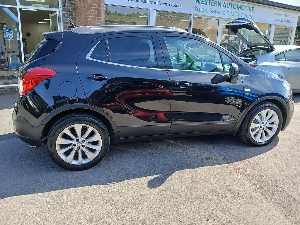 Vauxhall Mokka 1.4T Exclusiv Red #8