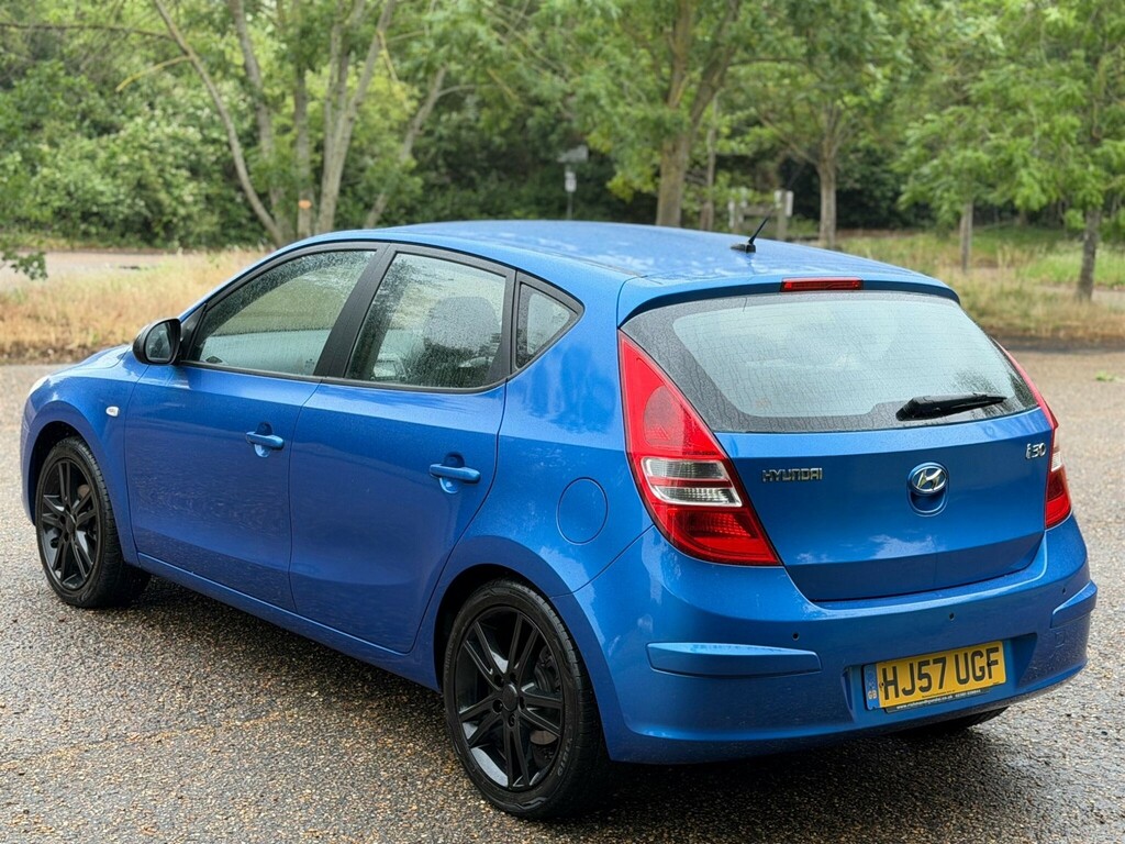 Hyundai I30 1.6 Comfort Hatchback Red #5
