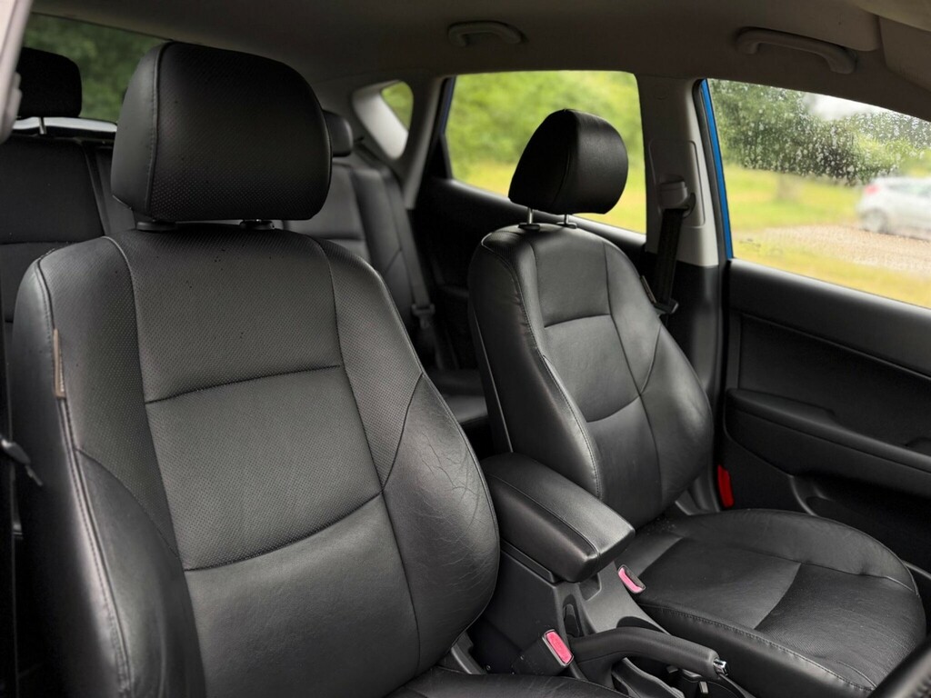 Hyundai I30 1.6 Comfort Hatchback Red #22