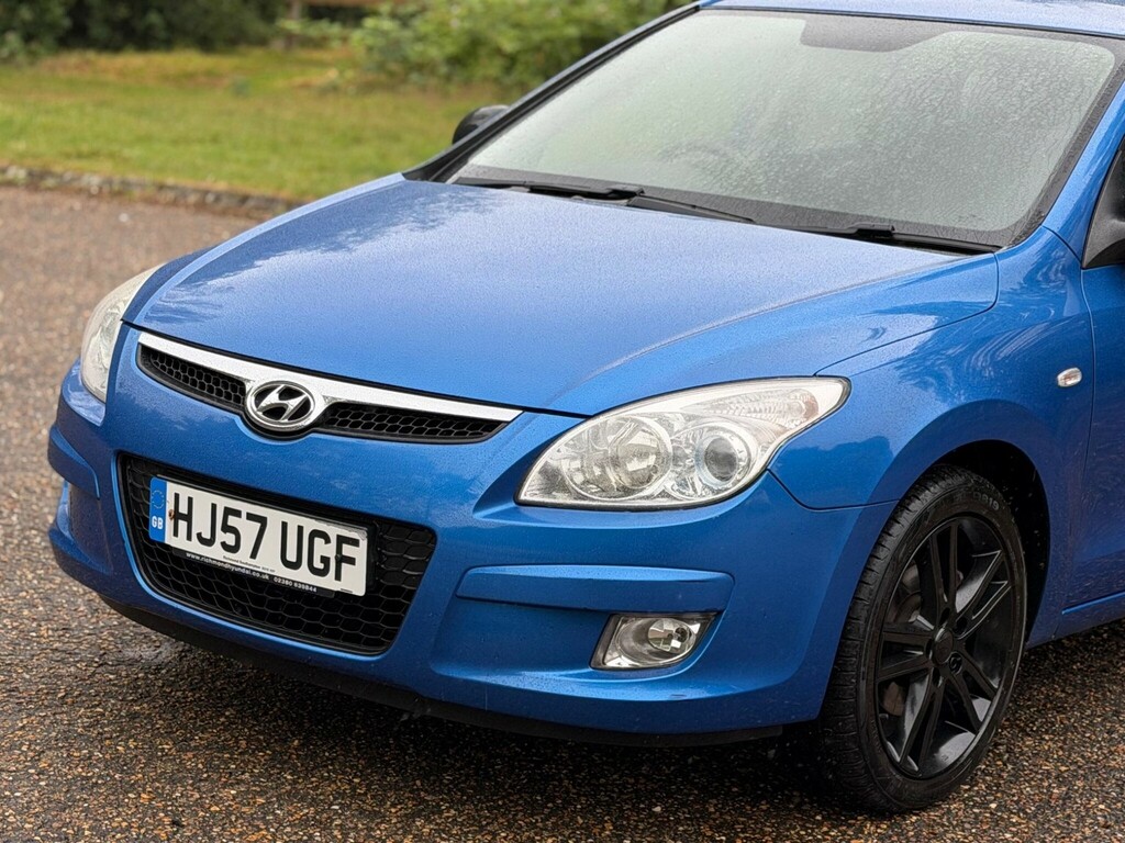 Hyundai I30 1.6 Comfort Hatchback Red #11
