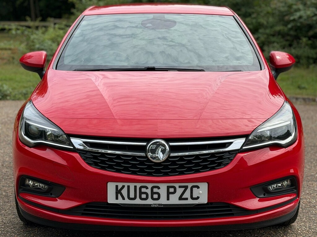 Vauxhall Astra Design White #4