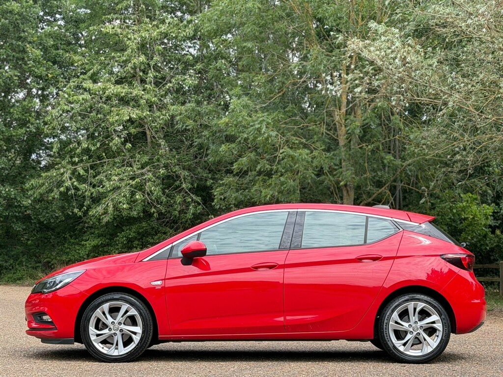Vauxhall Astra Design White #6