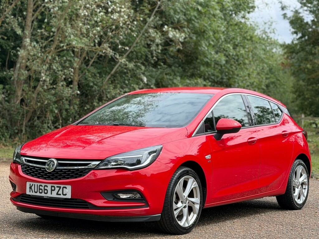 Vauxhall Astra Design White #3